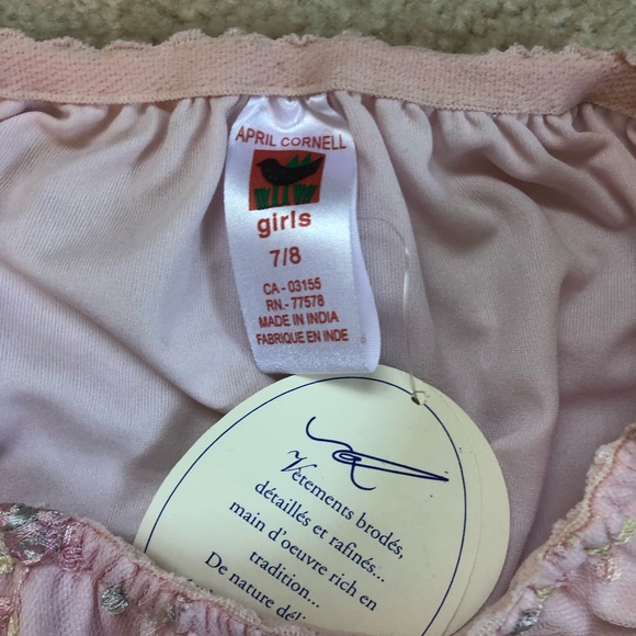 Absolutely stunning NWT embroidered skirt - Picture 5 of 5